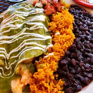Shrimp enchiladas excellent. 5/5 generous amount of large shrimp and phenomenal rice and beans