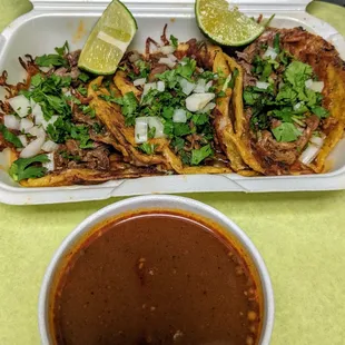 Who wants some Birria??
Queso Tacos De Birria w/ consome.
#food #mexicanfood #birria #birriatacos #micheladas