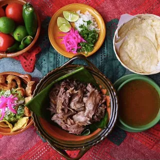 Barbacoa de borrego 1/2