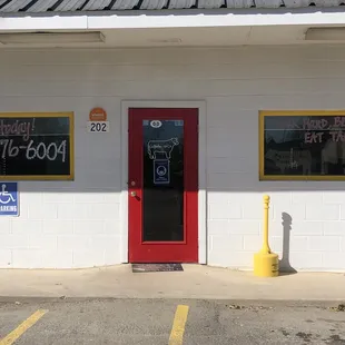 the front of a restaurant