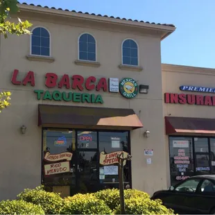 The front entrance has a different name "la Barca."