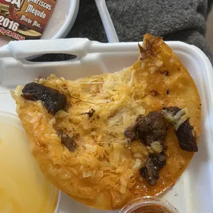 Quesabirra Tacos