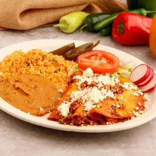 a plate of mexican food