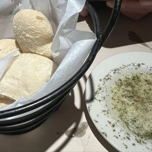 Bread service-99.9% oil.