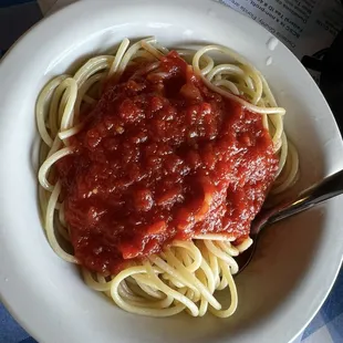 Side of marinara pasta for the chicken parmigiana