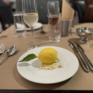 Lemon dessert