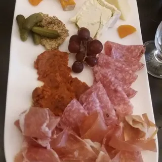 Charcuterie & Cheese Board