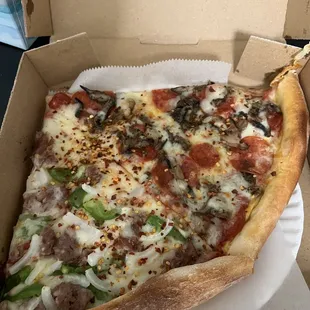 Sausage pepper and onion slice, pepperoni mushroom slice