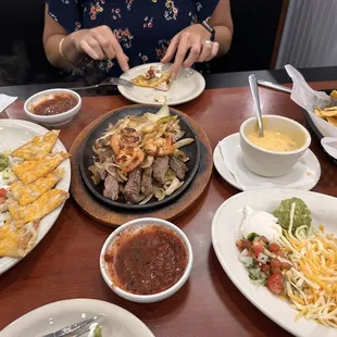 Trio Fajitas