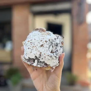 Croissant Amande Choco (~$5)