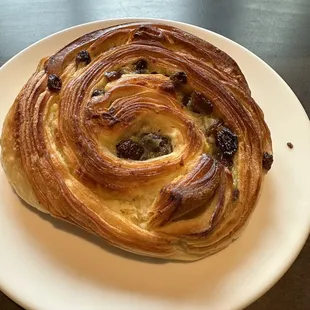 Pain au Raisin, simply incredible. Repost IG: billysalts.foodie