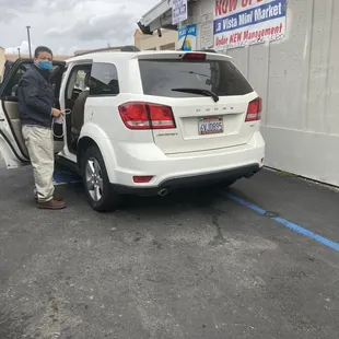 So I to la birrieria this morning to buy tamales and I parked in the parking spot owner being rude when I I see 2 cars no handicap sticker