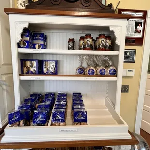 Classic way to set up their display