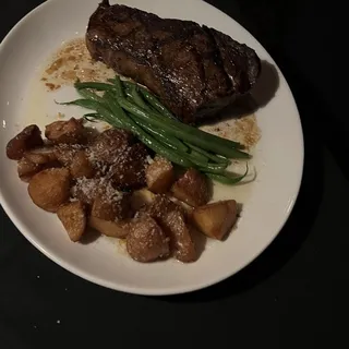 16oz Piedmontese New York Strip*