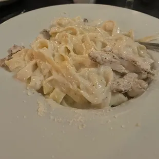 Chicken Fettuccine Alfredo with Chicken