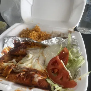 La LUCHADORA Enchiladas