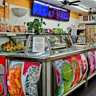 La Michoacana Ice Cream located inside LA Bodega Market - Long Beach, CA