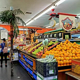 La Bodega Market - Long Beach, CA