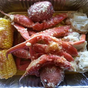 Snow Crab Legs with Corns and Potatoes