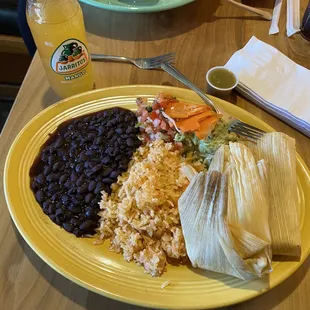 Entree, vegan 2 tamale plate