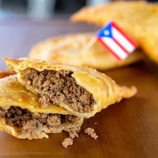 Empanadillas de Carne de Res / Beef Turnovers