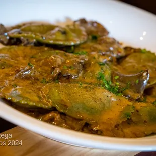 SMOKED MUSHROOM RAVIOLI Mushrooms, Leeks, Rosemary, Balsamic Cream Sauce