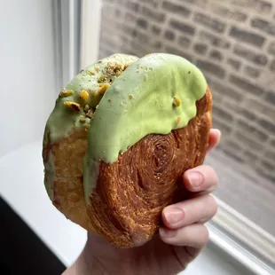 Pistachio roll