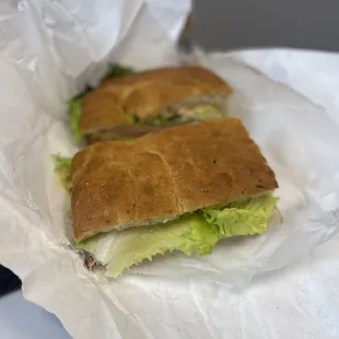 Turkey and bacon sandwich (no bacon or tomatoes)