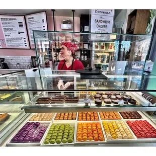 La Boulangerie.1945 W Wilson Ave,Chicago, IL .French Bakery Coffee Tea Fresh Pastry Sandwiches etc. Cool !