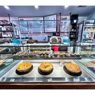 La Boulangerie.1945 W Wilson Ave,Chicago, IL .French Bakery Coffee Tea Fresh Pastry Sandwiches etc. Cool !