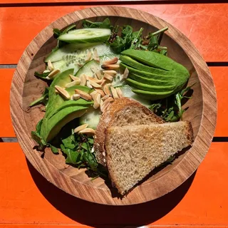 Arugula & Quinoa Power Bowl