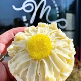 Daisy Sugar Cookie
