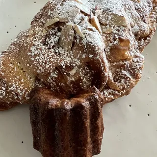 Croissant Aux Amandes (Almond Croissant)