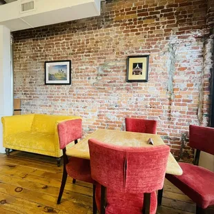 sushi and sashimi, interior