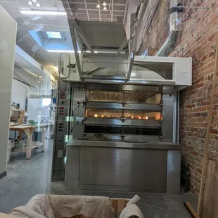 Massive oven! Fangirling