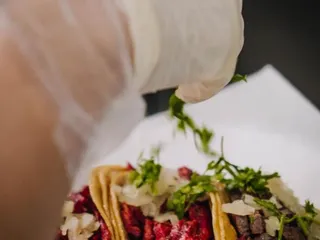 Los Meros Tacos