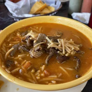 Large fideo with asada