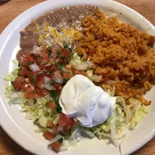 Sides that comes with Parrillada Cielo, mar, y Tierra