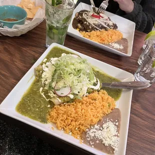 Enchiladas verdes with cheese
