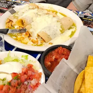 a plate of mexican food