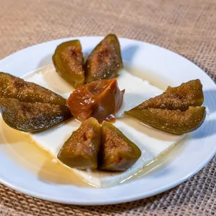 Eh ave María puesss!
Un postrecito después de almuerzoBrevas con queso y Arequipe