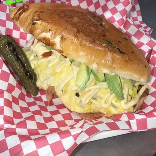 Torta La mexicana $11 Asada,pastor ,pollo,chorizo,jamón salchicha y huevos  Aguacate jitomate cebolla frijoles quesillo y mayonesa