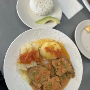 Lengua en salsa