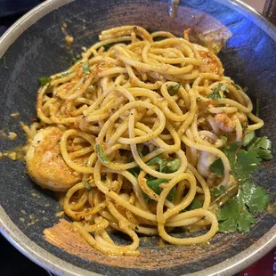 Garlic shrimp noodles