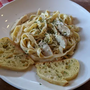 Fettuccine Alfredo