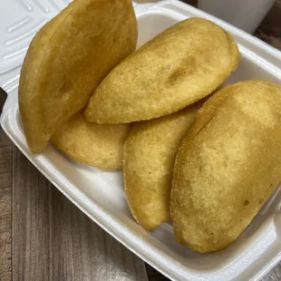 I ordered 4 empanadas and they gave me 5