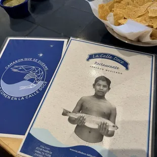 Table with chips and menu