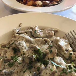 Penne with sausages and peppers Veal with truffle cream and pasta