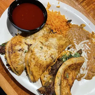 Quesabirria tacos