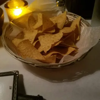 CHIPS & SALSA